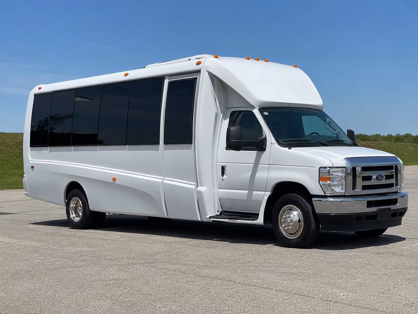 anniversary party bus rental